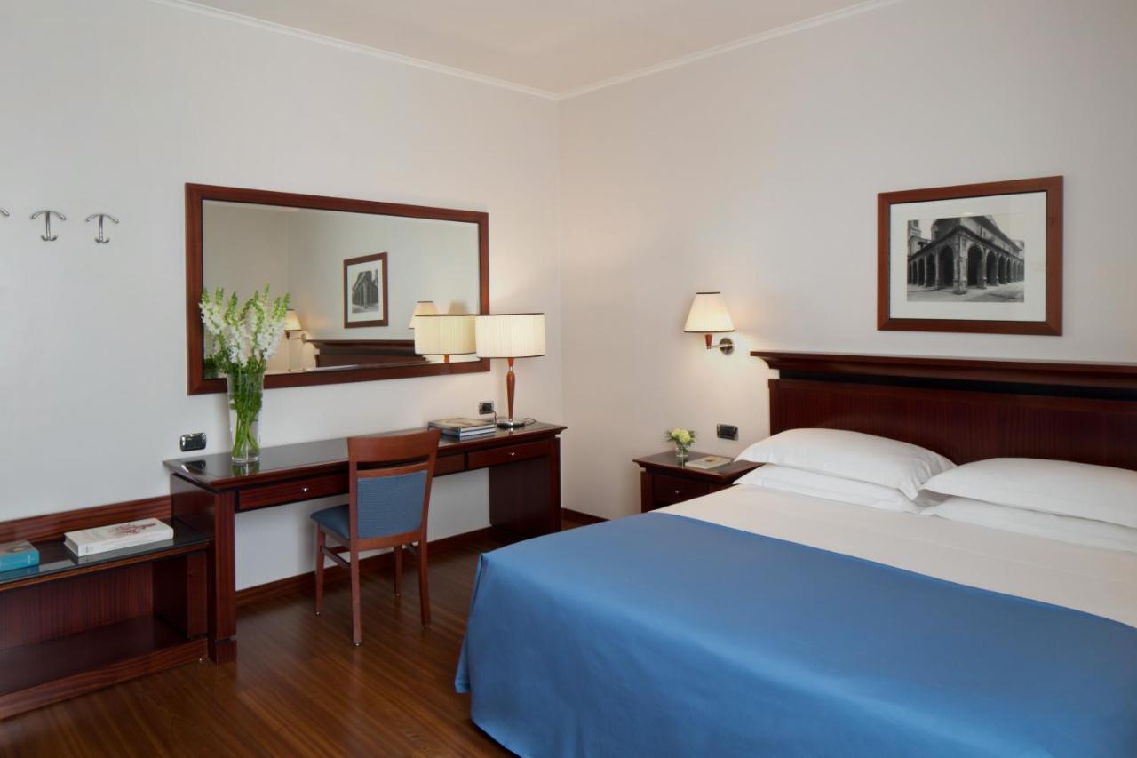 สตาร์โฮเต็ล เอ็กเซลซิเออร์ Hotel โบโลญญา ภายนอก รูปภาพ